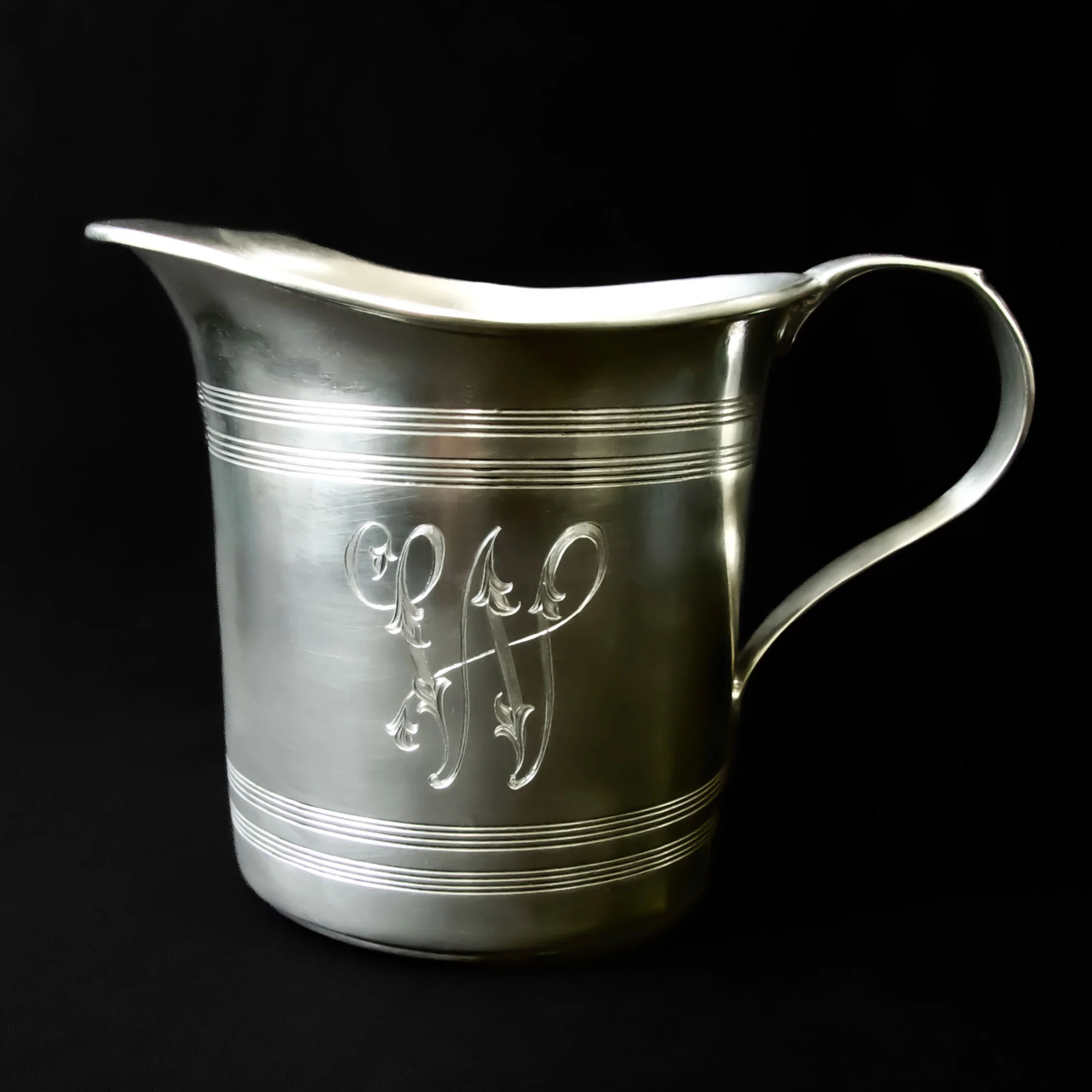Straight Pitcher - Image 2
